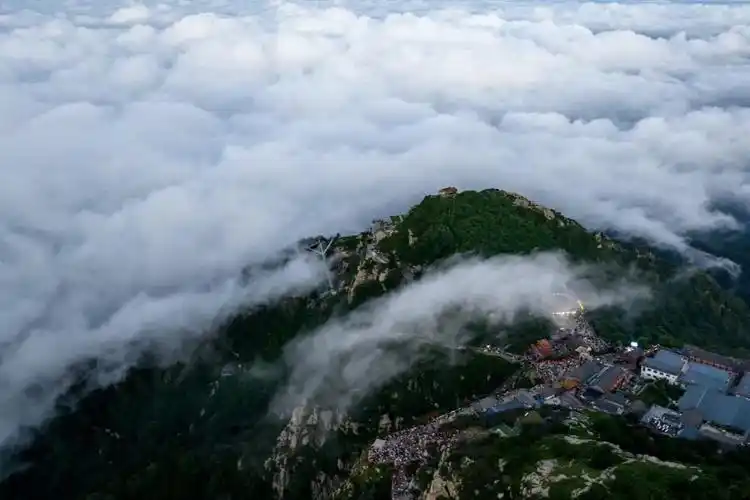 组图丨泰山云海:波澜壮阔 如梦似幻