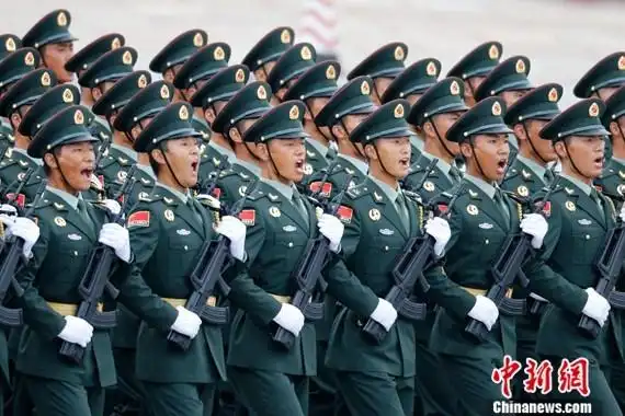 9·3阅兵:"东北抗联"英模部队方队接受检阅