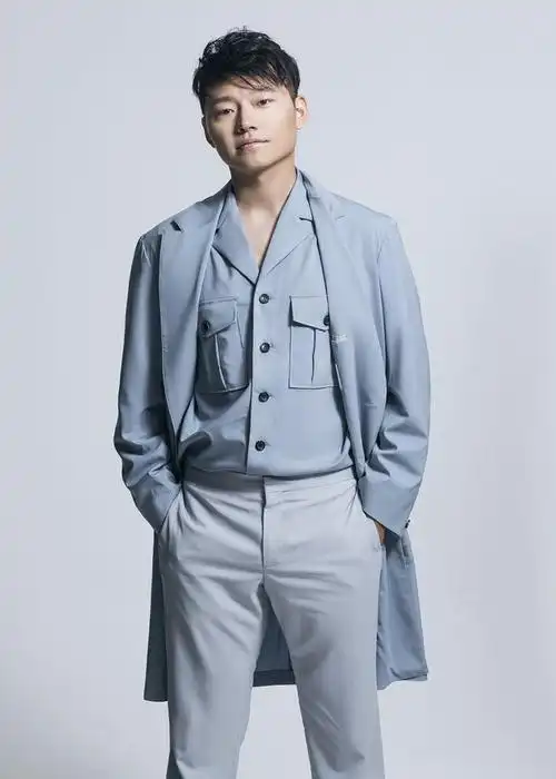 吴彼专业点评语言诙谐幽默笑料不断