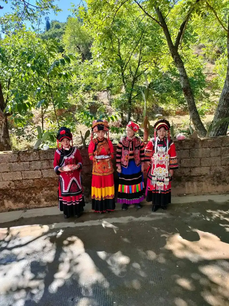 现场实拍 #热情好客的彝族人 #满满的仪式感满满的幸福感  - 抖音