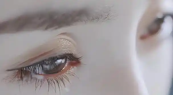 5位美得惊人的"狐狸眼"女星,个个风情万种,回眸一笑百媚生