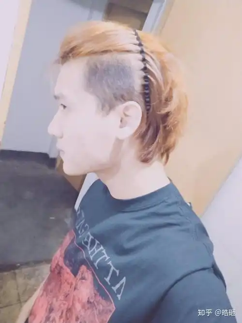 男生留长发两边到底要不要剃