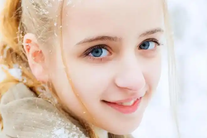 俄罗斯族女孩安娜被当成外国人的感觉非常不好可无法改变外貌