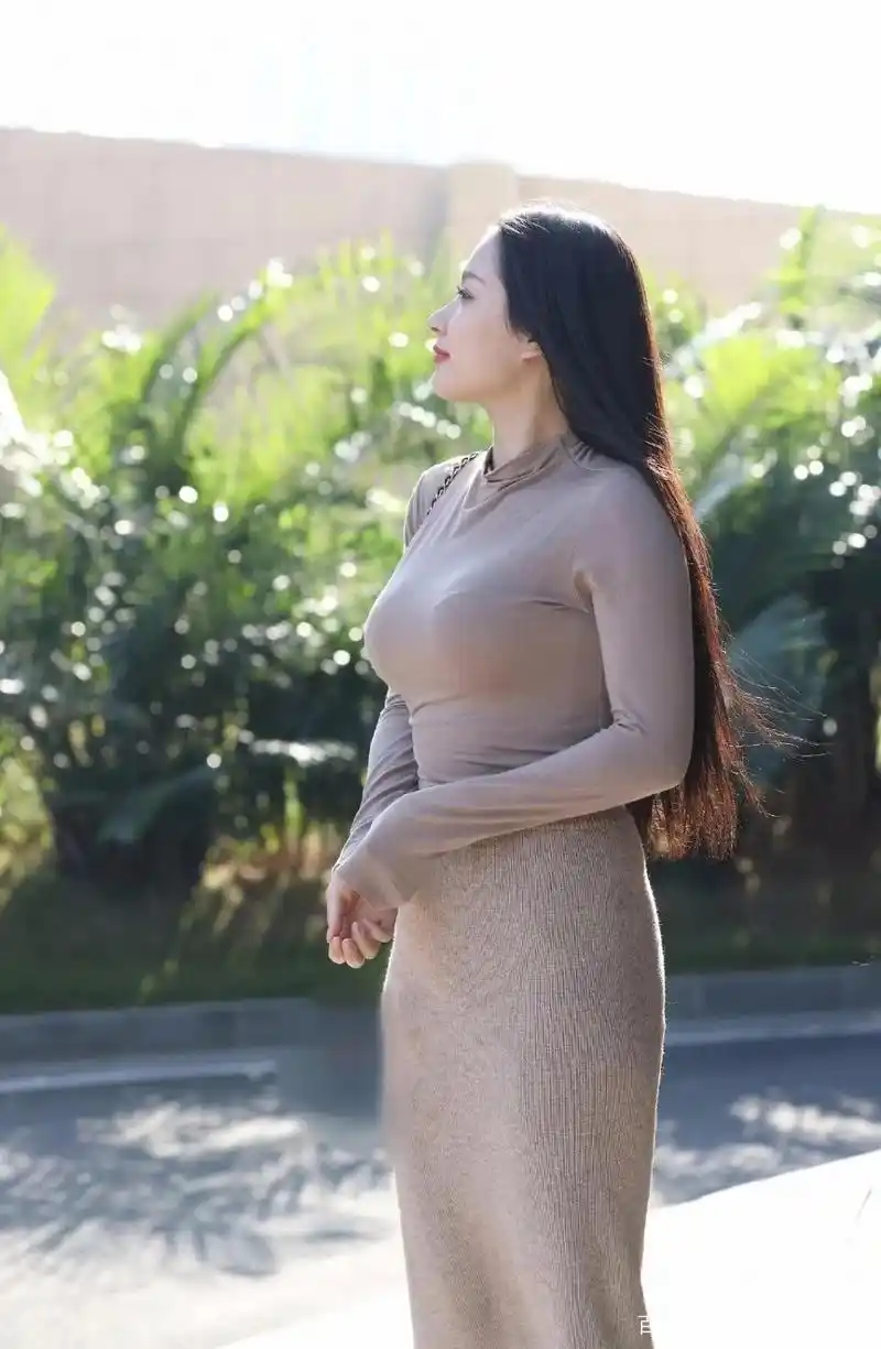 微胖的姑娘,有一种富态的美