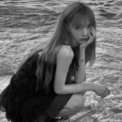 黑白真人女头图片好看120张_女生头像_头像屋