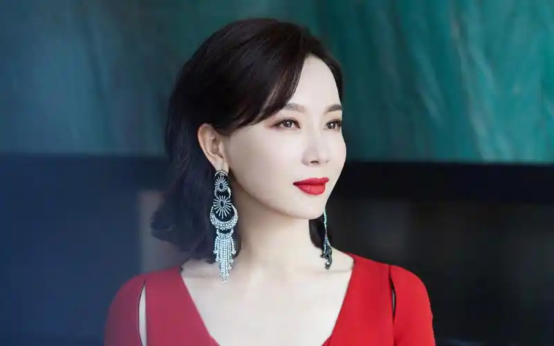 陈数妩媚动人写真图片桌面壁纸