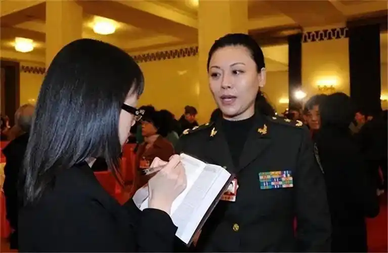 回顾:中国漂亮女将军刘敏少将,美在什么地方?