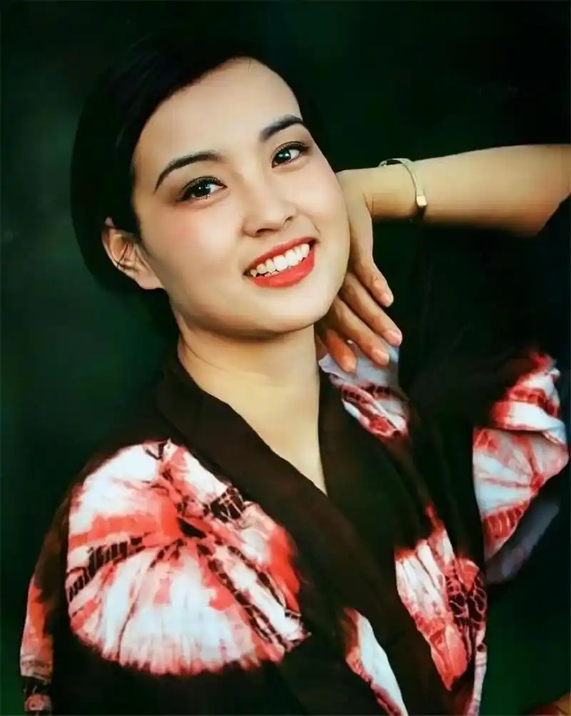 刘晓庆简历个人资料今年多大了(刘晓庆有几任丈夫分别是谁)