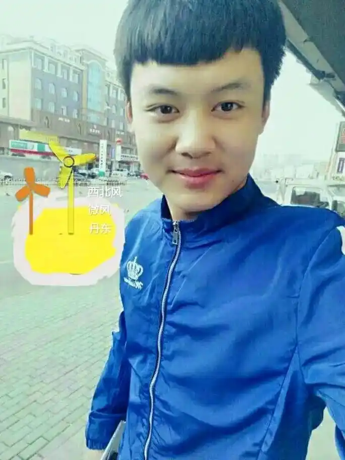 今天是平安夜,愿我家帅小伙平安喜乐,从20岁小伙到26岁结婚 - 抖音