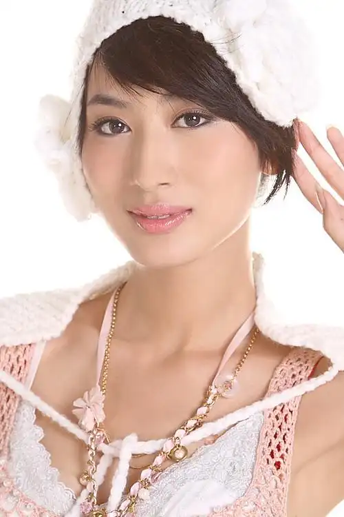 郭珍霓主演《妈妈为我嫁》三八节片场狂加班