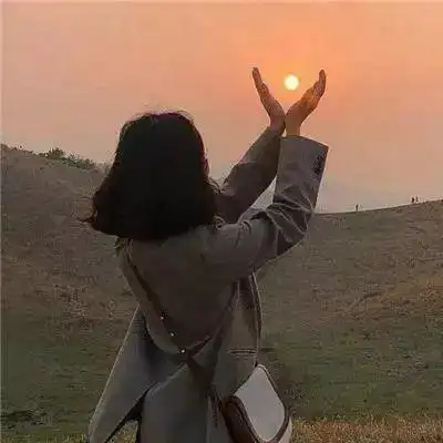 短发背影头像真实照片霸气