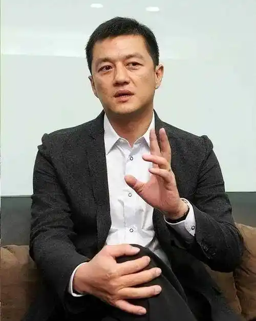 李亚鹏直播给债主转钱,无意泄露密码,欠债4000万5年还没还完_视频