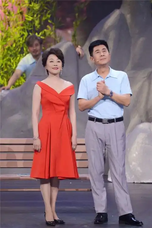 张瑜郭凯敏《庐山恋》时隔40年重聚