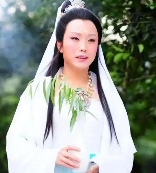 观音不是谁都能演,有人成白月光,有人成笑话,还有人雷倒观众|刘涛|左