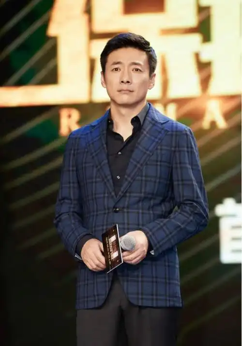 演员祖峰我无儿无女把所有积蓄交给妻子此生过得自在又幸福