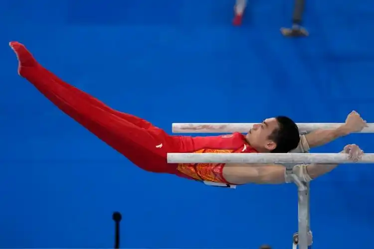 这一金杠杠滴祝贺邹敬园