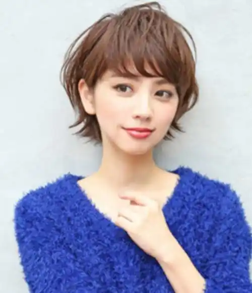 短发怎样烫更时尚?_气质_因为_发型