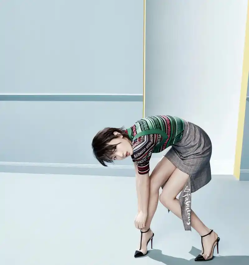 周冬雨演绎dazzle 2018春夏全新广告形象大片!