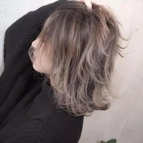 2020年会流行的5款韩式中长发,你准备好了吗?_发型