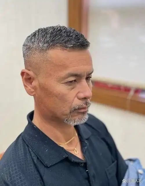 六七十岁男人:若爱剪寸头,戴"爷爷帽",就说明你真的老了