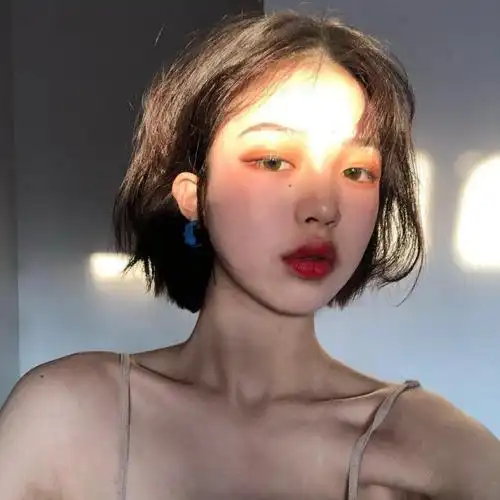 2021流行霸气冷酷超拽女生头像