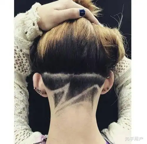 有没有好看的半剃头图片女生