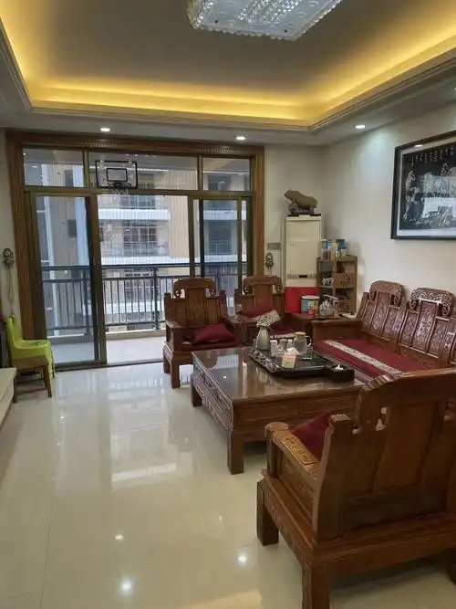 热点关注陆丰市东海镇东海大道西侧旧牛围路口西南侧京海凤凰城四号楼