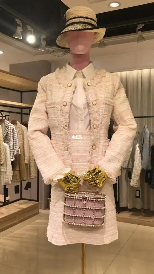 小香风套装品牌折扣女装