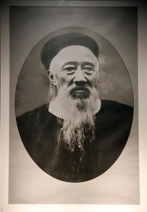 晚清名臣张之洞下午2点睡晚上10点起卧室里养了10多只猫