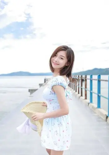 清新女神甜美阳光迷人 - 今日头条(www.toutiao.com)