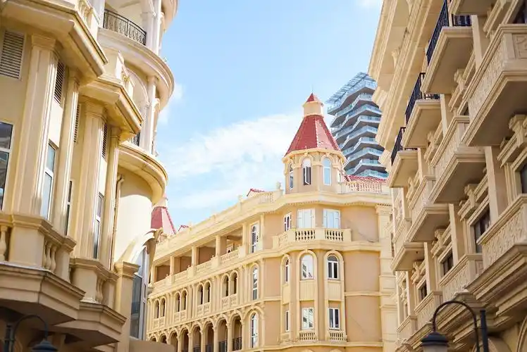 2023半山半岛吉庆广场游玩攻略,几座建筑本身就是很好的拍照.