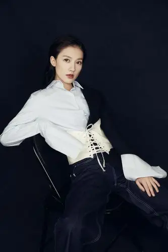 马藜新年"仙女攻"系列写真来袭,花样演绎霸道的唯美