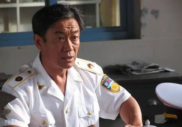 当年,李心敏在新疆军区文工团做演员时,亲戚介绍了他们认识,后来,经过