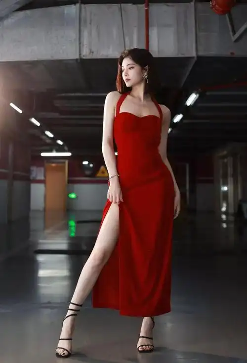 许佳琪性感红色长裙迷人写真|唱片|音乐专辑_网易订阅