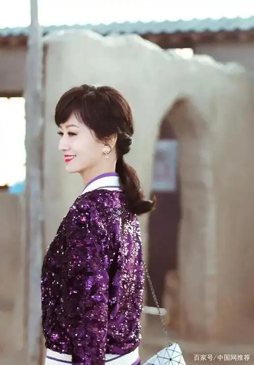 近日,赵雅芝以白素贞的扮相登上了《王牌对王牌》《萌探探探案》等