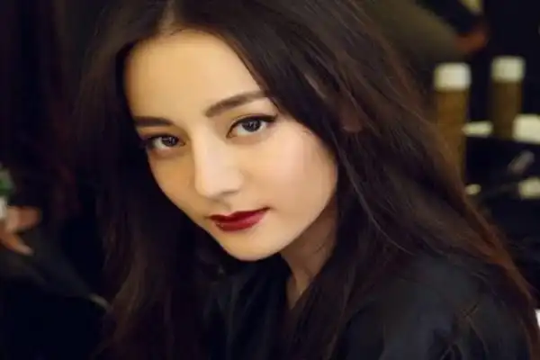 中国眼睛最美的十大女星杨幂排名第5迪丽热巴必须有姓名