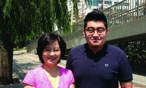 鞠萍27岁儿子近照星二代蒋翼遥的爸爸究竟是谁