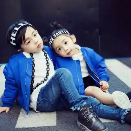 可爱萌娃情侣头像一对,他大以后足以配得上你的人