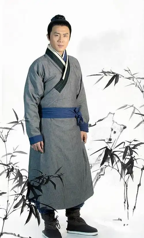 服饰特点几乎与唐朝无异,朝鲜王朝中期之后韩服吸收了明朝服装式样