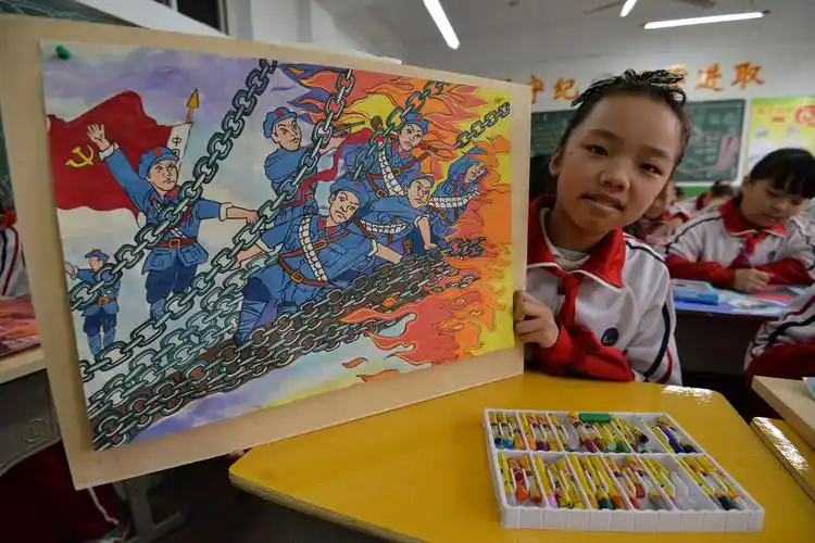 画长征故事 学革命精神