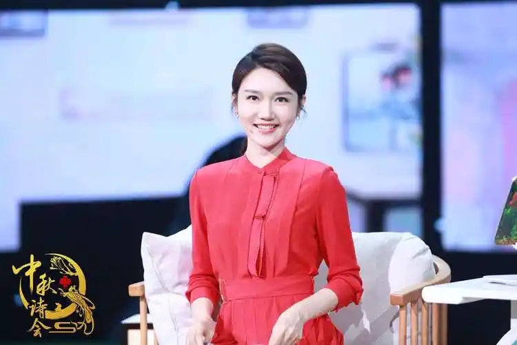 原创央视穷鬼龙洋没车没房择偶标准引热议如今生活怎么样了