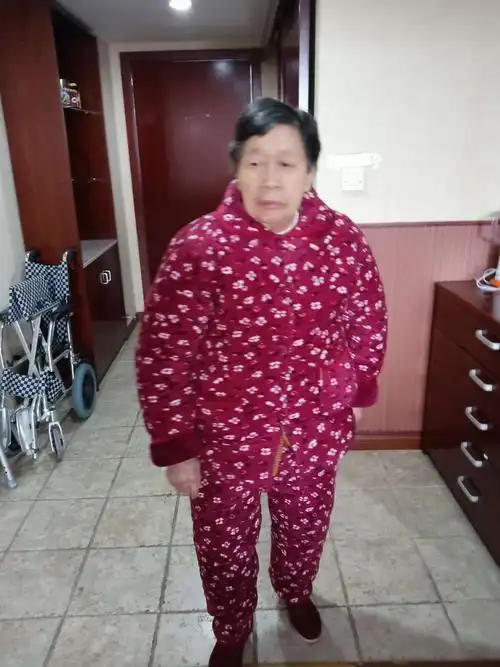 六楼部分老人生活照3.17