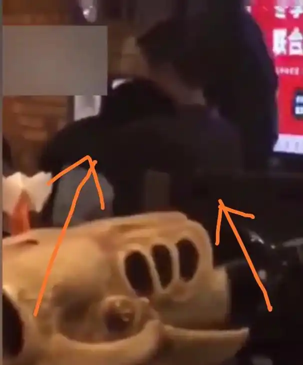 疑似李诞婚后出轨,在酒吧亲吻陌生女子,其工作室这样为他辩解