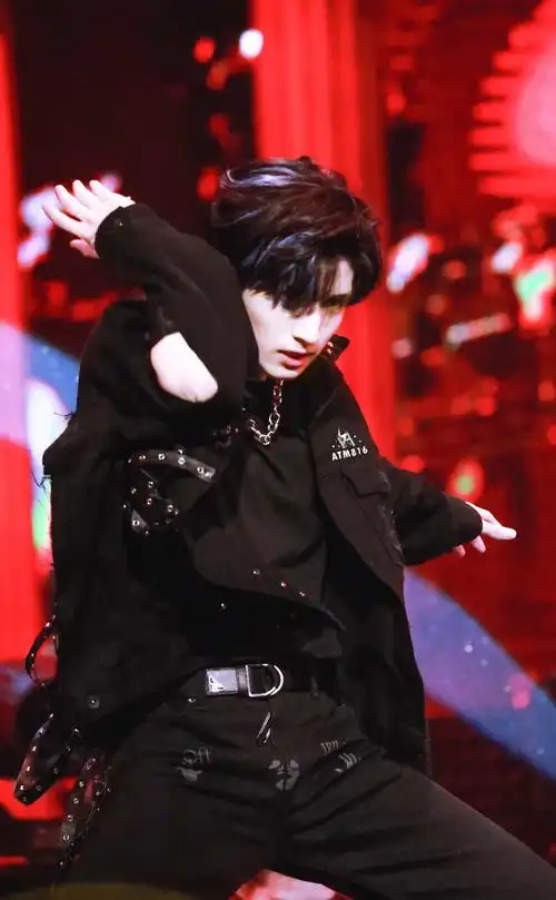 少年onfire##严浩翔 少年王者燃炸onfire