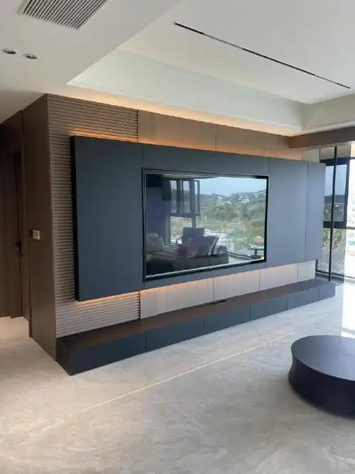 意式极简风客厅,高级大气耐看的电视背景墙.#家居装修##室内设计