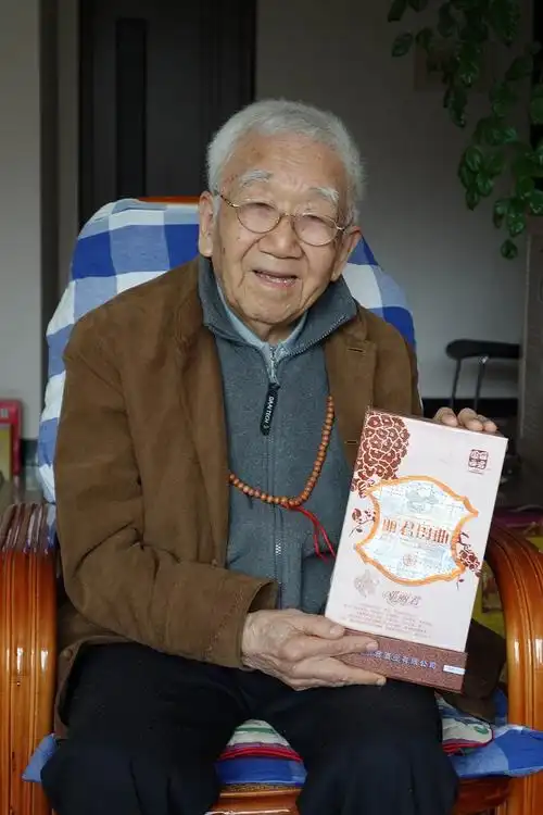 华语歌词坛泰斗庄奴辞世 作品唱遍华语圈