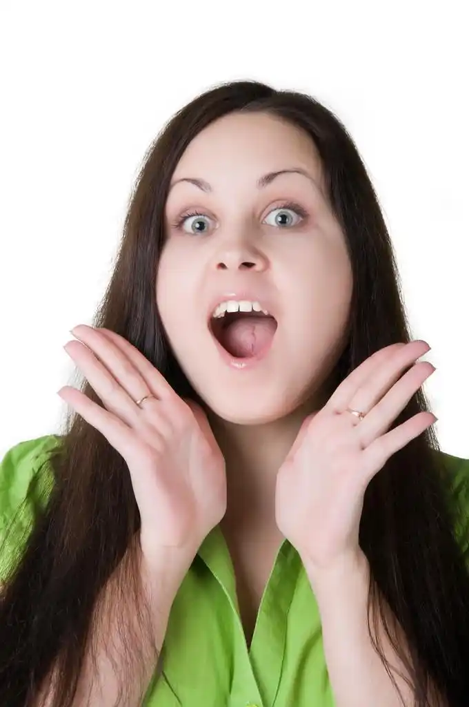 漂亮女孩,张开嘴的漂亮女孩