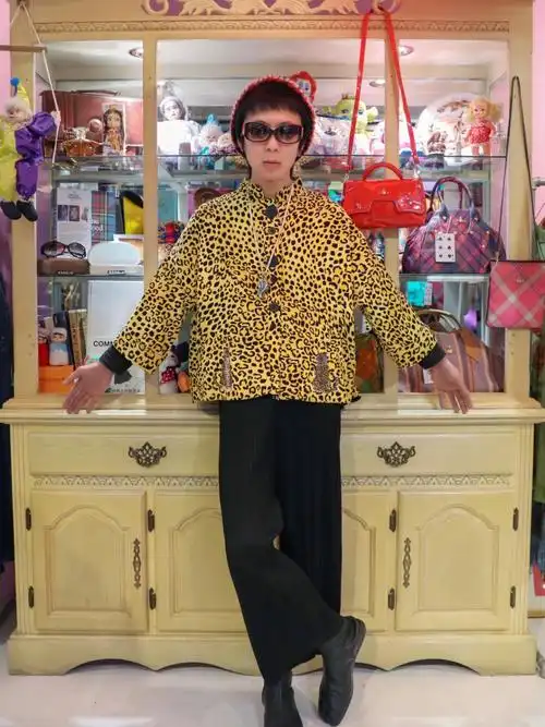 邢星每天上班穿得像个小女孩儿