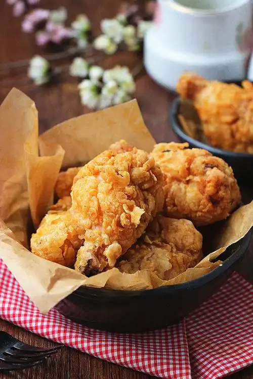 香辣炸鸡翅的做法_家常香辣炸鸡翅的做法【图】香辣炸鸡翅的家常做法