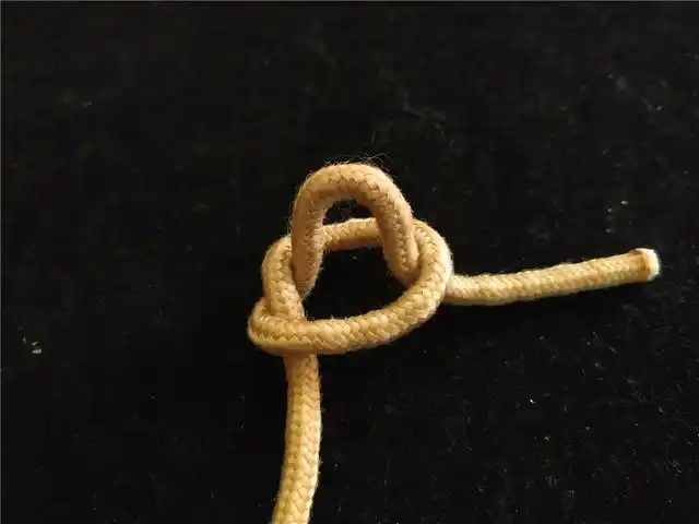 可以活动的,单扣活套绳结的打法